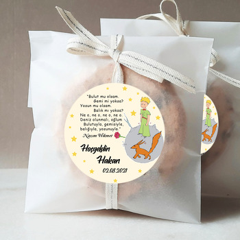 Küçük Prens ile Tilki Krem Fon Temalı Sticker