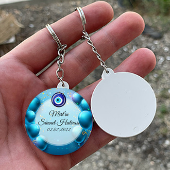 Mavi Balonlar ile Mavi Fonda Nazar Boncuğu Sünnet Hatırası Temalı Daire Plastik Doğum Günü Anahtarlık