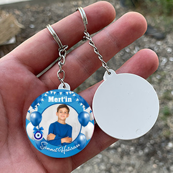 Mavi Beyaz Flama ile Balonlarla Sünnet Hatırası Temalı Daire Plastik Doğum Günü Anahtarlık