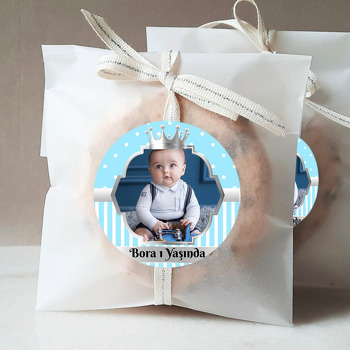 Mavi Beyaz Puantiye ile Gümüş Çerçeve Temalı Sticker