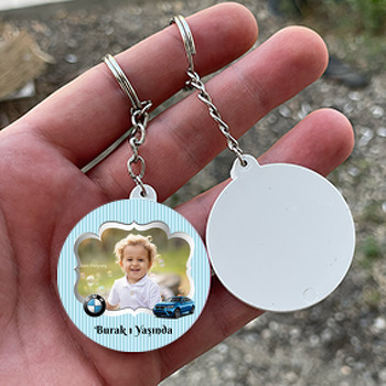 Mavi Çizgili Araba Temalı Daire Plastik Anahtarlık