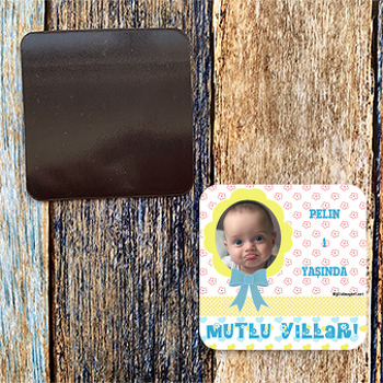 Mavi Kurdelalı Magnet