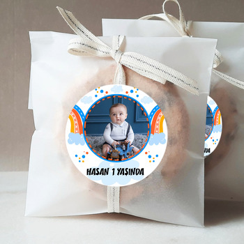 Mavi Turuncu Gökkuşağı ile Bulutlar Temalı Sticker