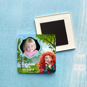 Merida Temalı Plastik Kare Magnet