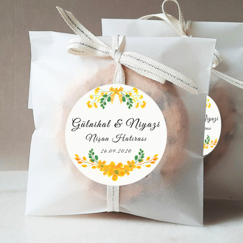 Mimoza Çiçekleri Temalı Sticker