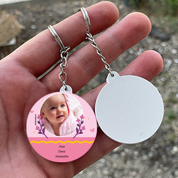 Mor Çiçek Dalı Temalı Bebek Daire Plastik Anahtarlık