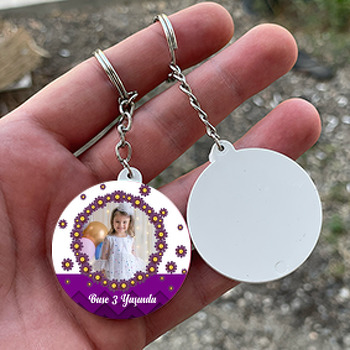 Mor Papatya Temalı Resimli Daire Plastik Anahtarlık