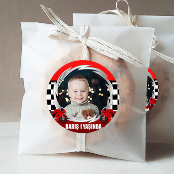 Motorsiklet ile Kırmızı Fon Temalı Resimli Sticker