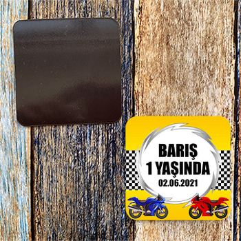 Motorsiklet ile Sarı Fon Temalı Doğum Günü Magnet