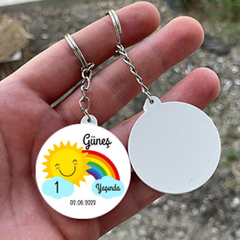 Neşeli Güneş ile Gökkuşağı Temalı Daire Plastik Doğum Günü Anahtarlık