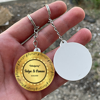 Nota Çerçeveli Gold Plak Temalı Daire Plastik Anahtarlık