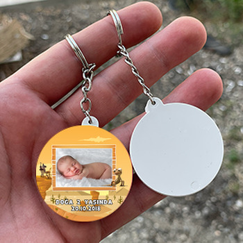 Oscar Çöllerde Temalı Resimli Daire Plastik Anahtarlık