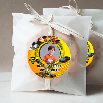 Oyuncak Arabalar Sarı Temalı Resimli Sticker