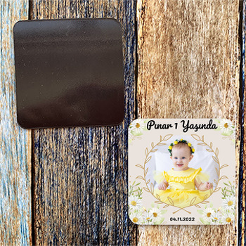 Papatya ile Yaprak Çerçeve Temalı Doğum Günü Magnet