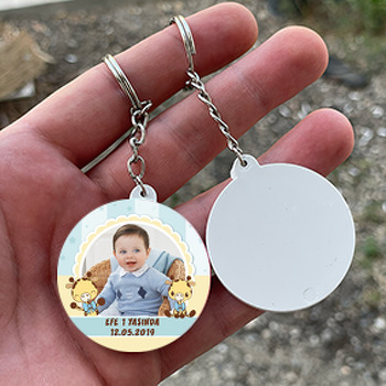 Papyonlu Zürafa Temalı Resimli Daire Plastik Anahtarlık