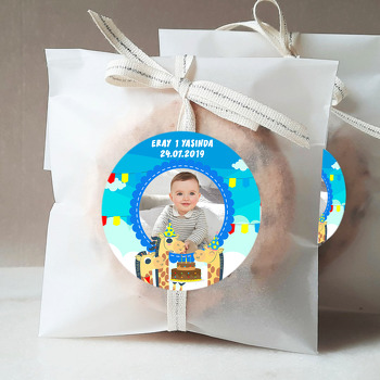 Pastalı Zürafalar Temalı Resimli Sticker