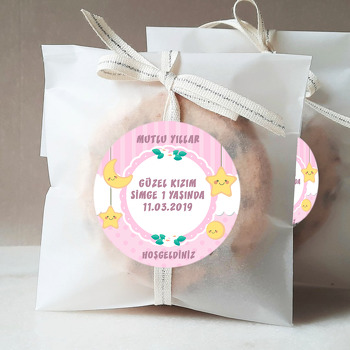 Pembe Ay Ve Yıldız Temalı Sticker