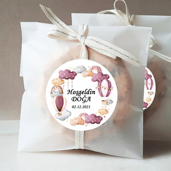 Pembe Balonlar ile Bulutlar Temalı Sticker
