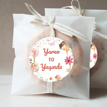 Pembe Çiçekler ile Periler Temalı Sticker