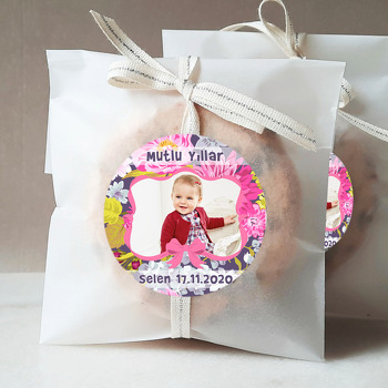 Pembe Çiçekler Temalı Resimli Sticker