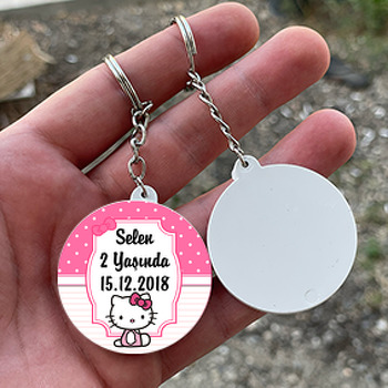 Pembe Dore Hello Kity Temalı Daire Plastik Anahtarlık