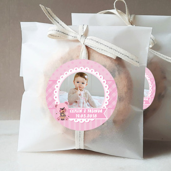 Pembe Kalpli Ayıcık Temalı Resimli Sticker