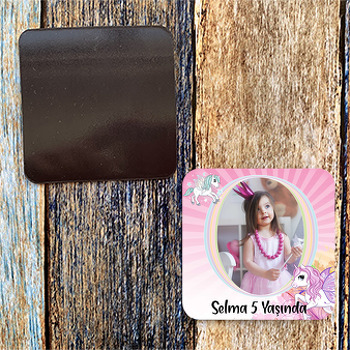 Pembe Kanatlı Unicorn Temalı Kare Magnet