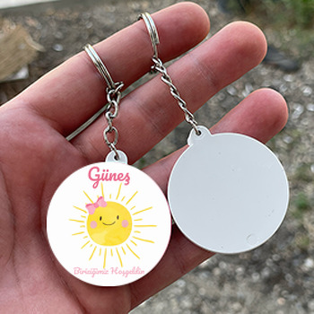 Pembe Kurdeleli Güneş Temalı Daire Plastik Doğum Günü Anahtarlık