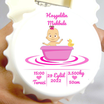 Pembe Küvezde Bebek Temalı Kapak Şekilli Magnet Açacak