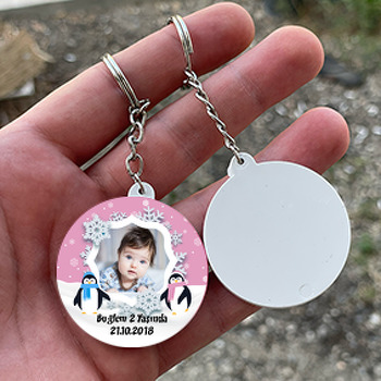 Pembe Penguen Temalı Resimli Daire Plastik Anahtarlık