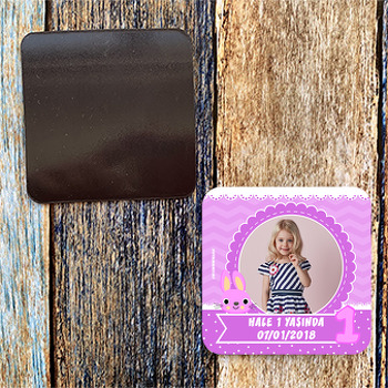Pembe Tavşan Temalı 1 Yaş Doğum Günü Magnet