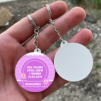 Pembe Tavşan Temalı Daire Plastik Anahtarlık