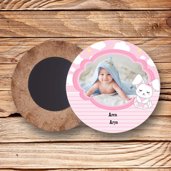 Pembe Tavşan Temalı Resimli Ahşap Daire Magnet