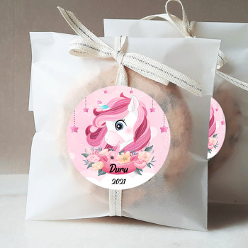 Pembe Unicorn ile Çiçekli Flama Temalı Sticker