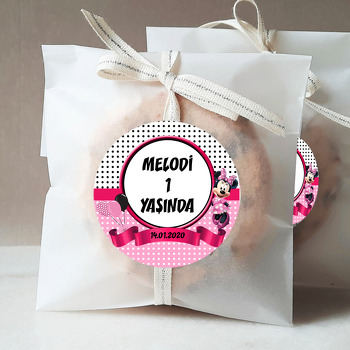 Puantiyeli Minnie Mouse Temalı Parti Sticker