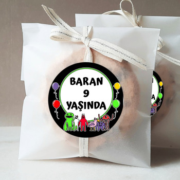 Renkli Canavarlar Temalı Sticker