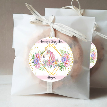 Renkli Çiçekli Unicorn Temalı Sticker