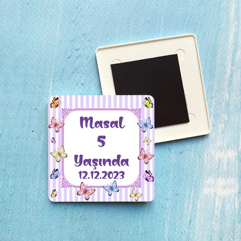 Renkli Kelebekler ile Pembe Flama Temalı Plastik Kare Hediyelik Magnet