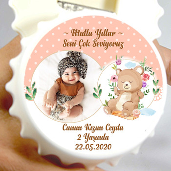 Salıncakta Ayıcık Temalı Resimli Doğum Günü Magnet Açacak