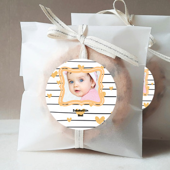 Sarı Kalp Temalı Resimli Sticker