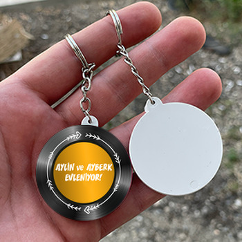 Sarı Plak Temalı Daire Plastik Anahtarlık