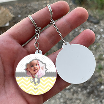 Sarı ve Gri Fil Temalı Resimli Daire Plastik Anahtarlık