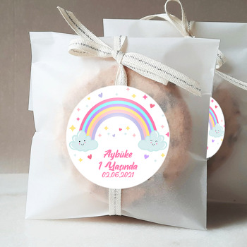 Sevimli Bulutlar ile Gökkuşağı Temalı Sticker