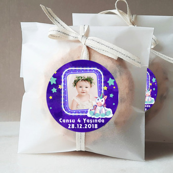 Sevimli Mor Unicorn  Temalı Resimli Sticker