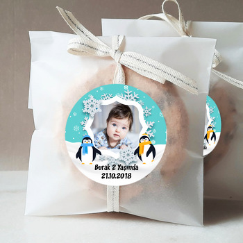 Sevimli Penguen Temalı Resimli Sticker
