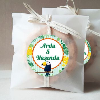 Sevimli Tukan Kuşu Temalı Sticker