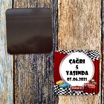Şimşek Mcqueen Sahne Temalı Doğum Günü Magnet