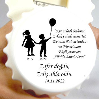 Siyah Beyaz Abla Kardeş Temalı Kapak Şekilli Magnet Açacak