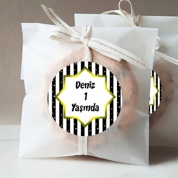 Siyah Beyaz Yıldız Temalı Parti Sticker