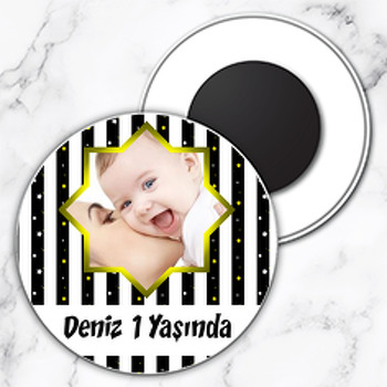 Siyah Beyaz Yıldız Temalı Resimli Daire Plastik Magnet